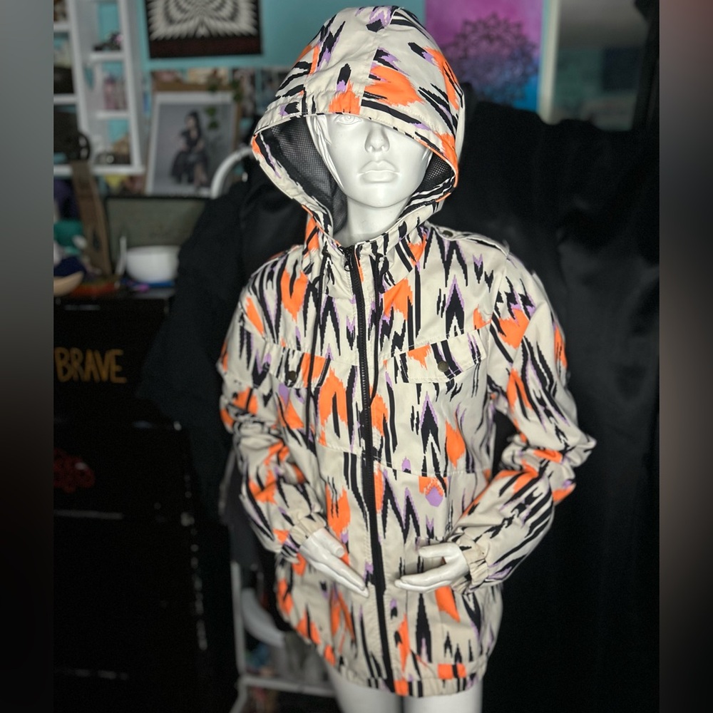 Volcom Orange and Black Patterned Jacket - Picture 6 of 6